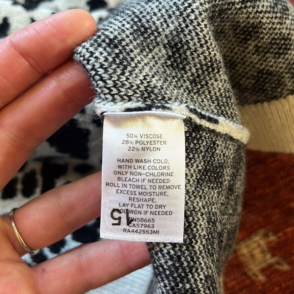RACHEL PARCELL Crewneck Leopard Print Knit NWT Size Medium - Picture 8 of 13